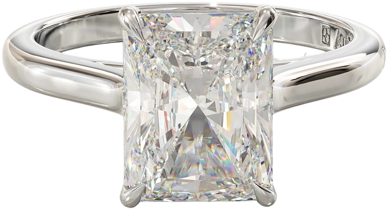 Radiant cut diamond solitaire